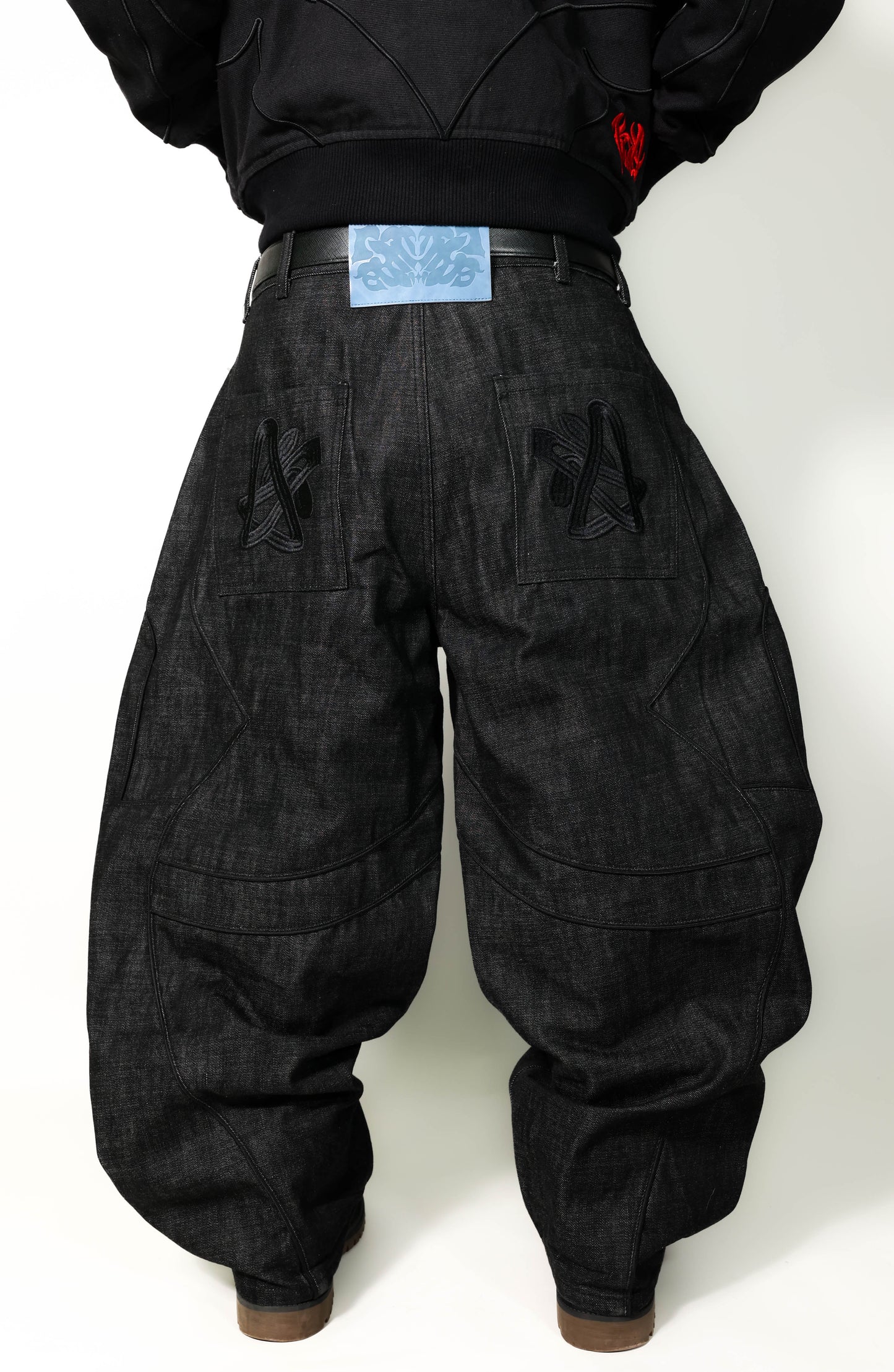 butterfly selvedge denim pant noir