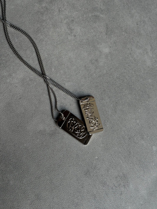 eye of the storm neck lace