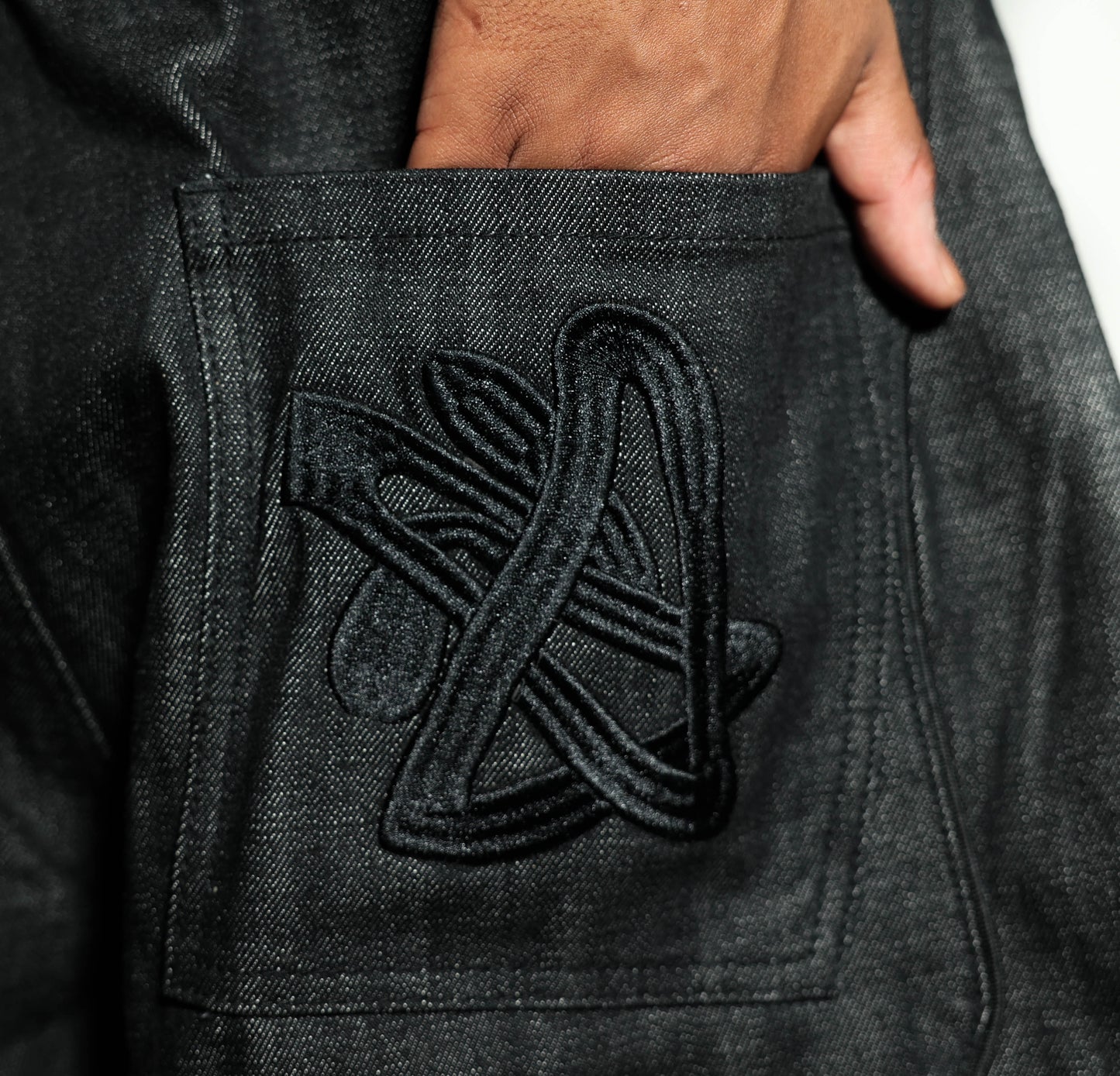 butterfly selvedge denim pant noir